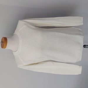 Light weight sweater